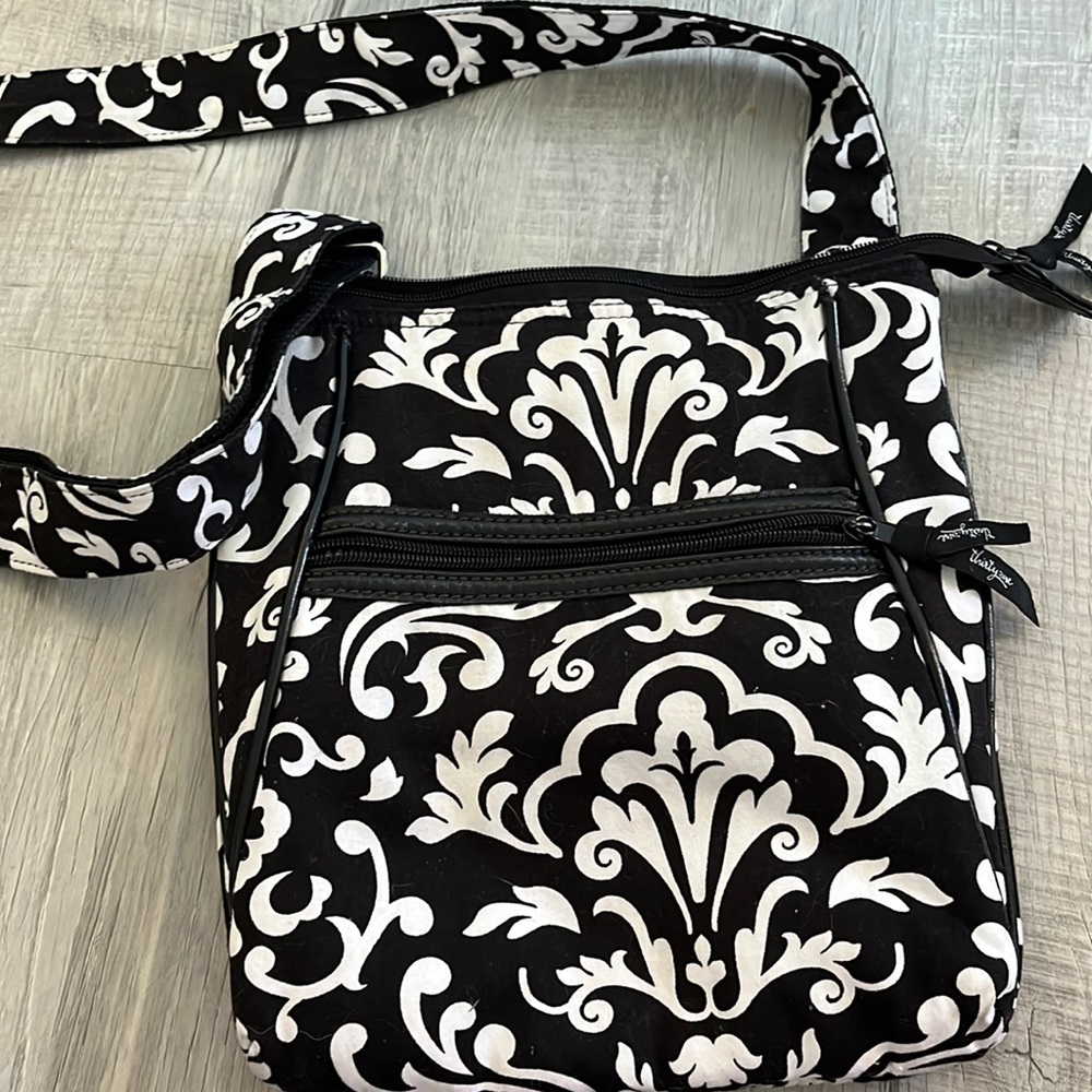Cross body thirty one purse